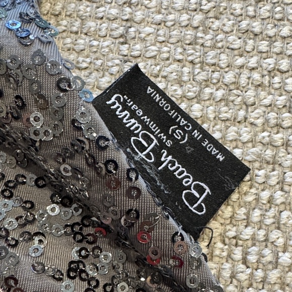 Beach Bunny Run the World Glittering Sequin Bikini set - size S - Picture 4 of 8